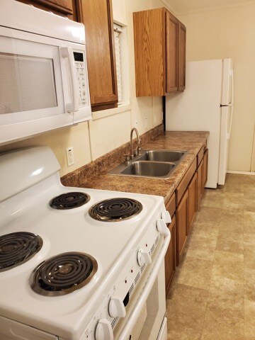 Foto del edificio - 5824 Cherry St