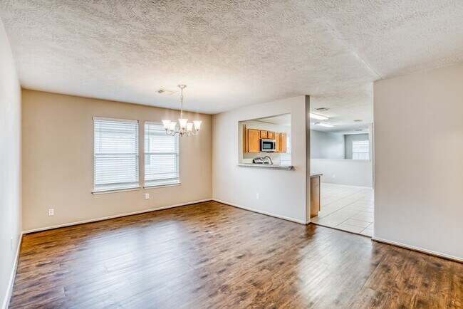 Foto del edificio - 4931 Winding View Ln