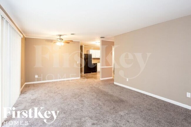 Foto del edificio - 4940 Marchwood Dr