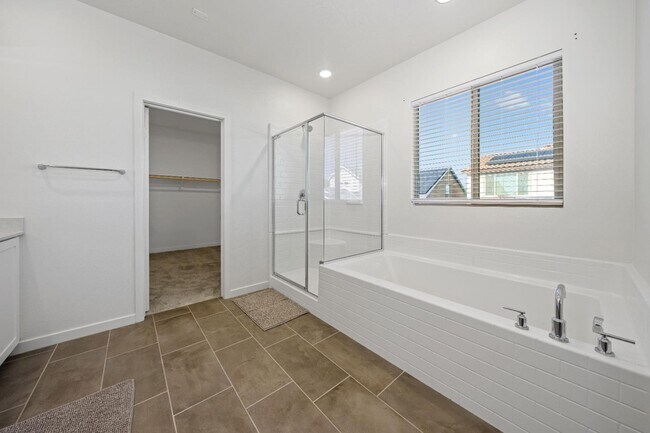 Foto del edificio - 2651 E Harlow Ln