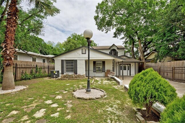 Building Photo - 200 Mockingbird Ln W