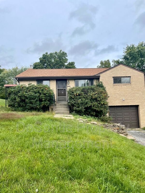 Building Photo - 3582 South Park Rd