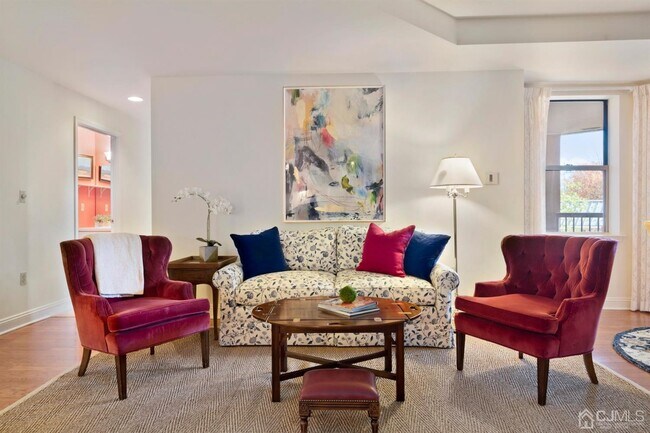 Building Photo - 2212 Windrow Dr