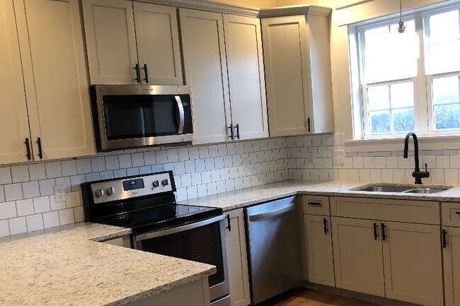 Cocina - 2739 Jersey Ave