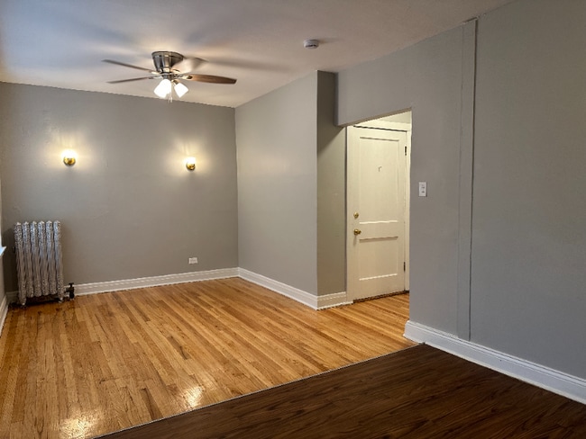 Foto del edificio - 5601-5607 W Wabansia Ave