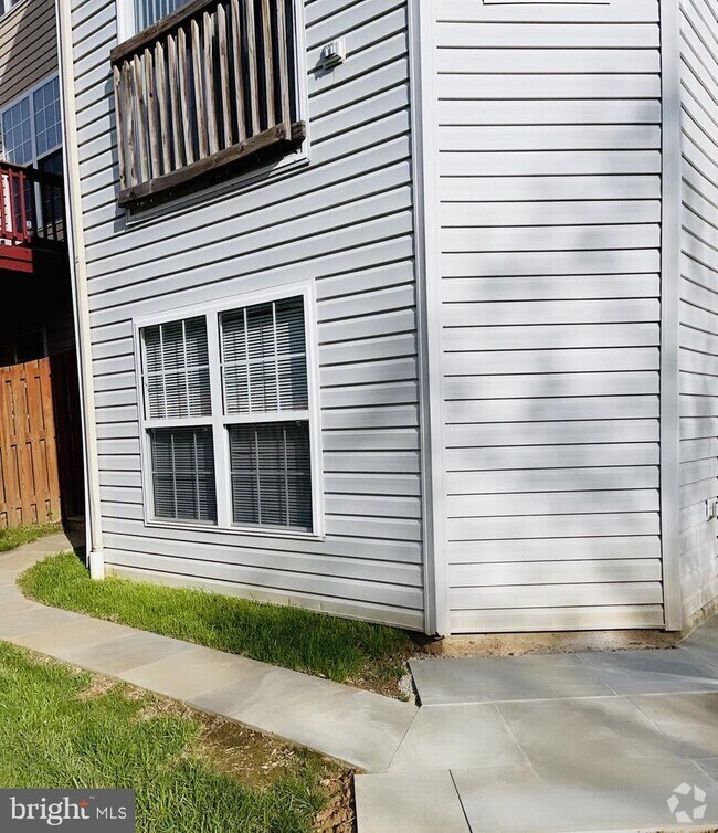 Rippon Landing Houses under 2,000 Woodbridge, VA 2 Homes