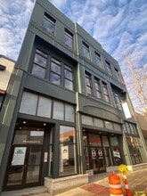 Building Photo - 818 Monmouth St