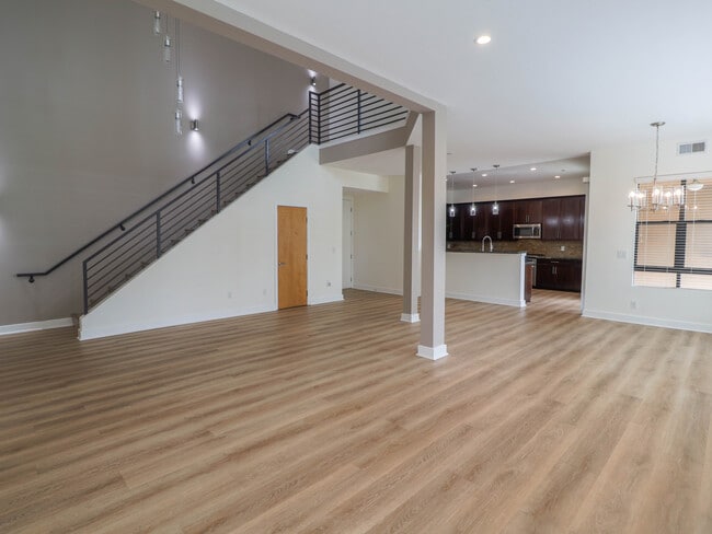 Foto del edificio - 575 Elm Ave