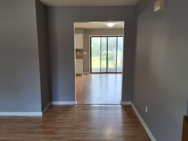 Foto del edificio - 2727 pioneer ct