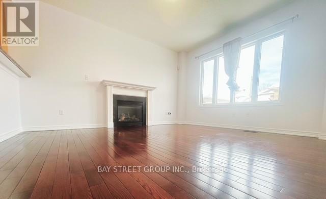 Building Photo - 16 Silverdale Rd