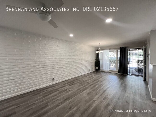 Foto del edificio - 9320 Earl St