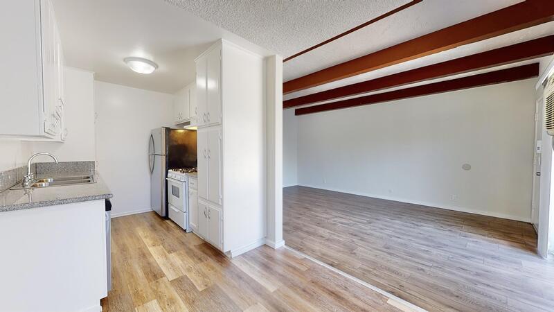 Foto principal - 425 N Hobart Blvd