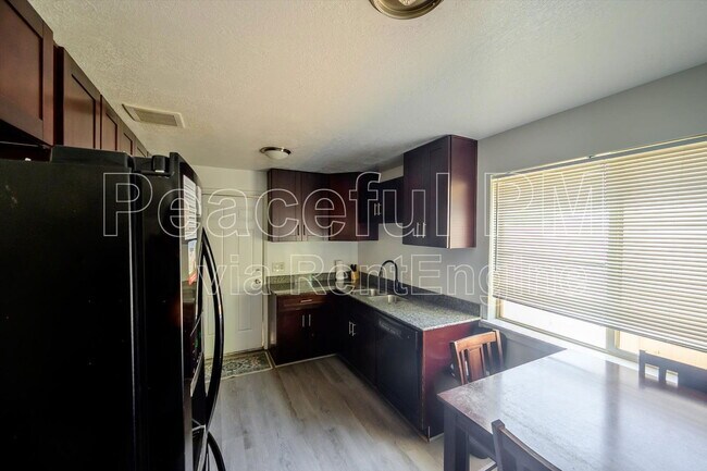Foto del edificio - 3646 S 700 E