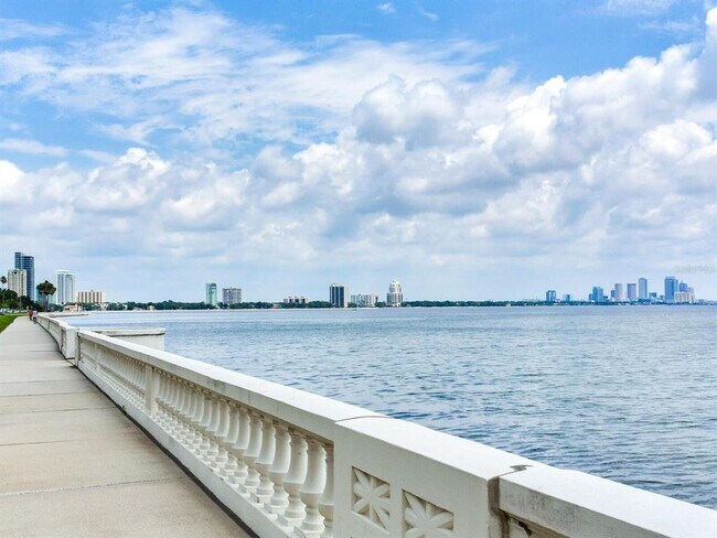 Foto del edificio - 4201 Bayshore Blvd