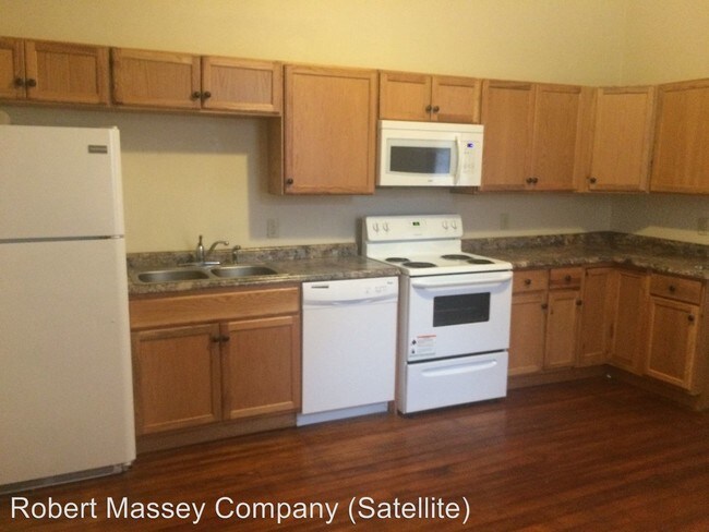 Building Photo - 1339 McHenry St