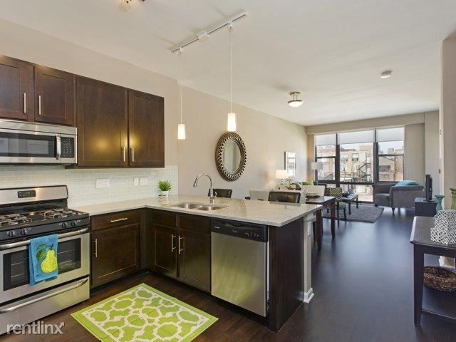 Primary Photo - 2 br, 1 bath Condo - 2222 S Michigan St