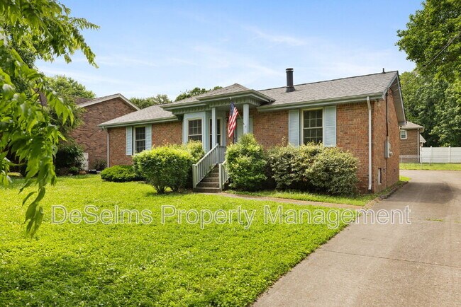Foto del edificio - 3204 Blackwood Dr