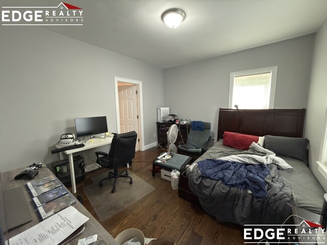 Foto del edificio - 57 College Ave