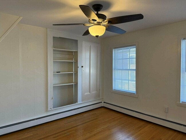 Bedroom w/ built in shelves - 344B W Patrick St