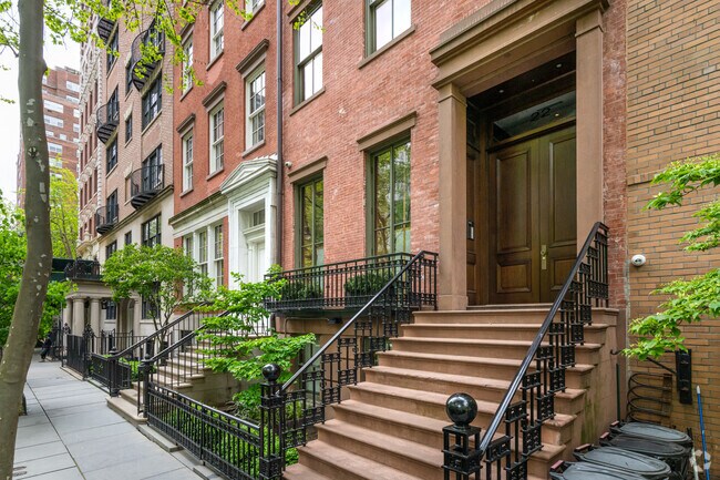 Entrada - 22 Gramercy Park S