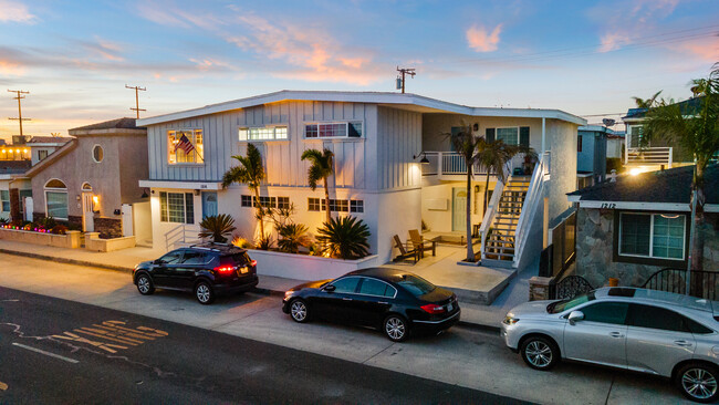 Foto del edificio - 1216 W Balboa Blvd