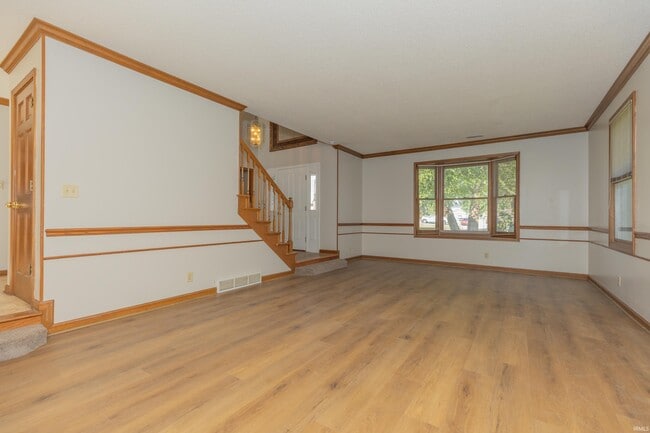 Building Photo - 2939 Woodside Ct