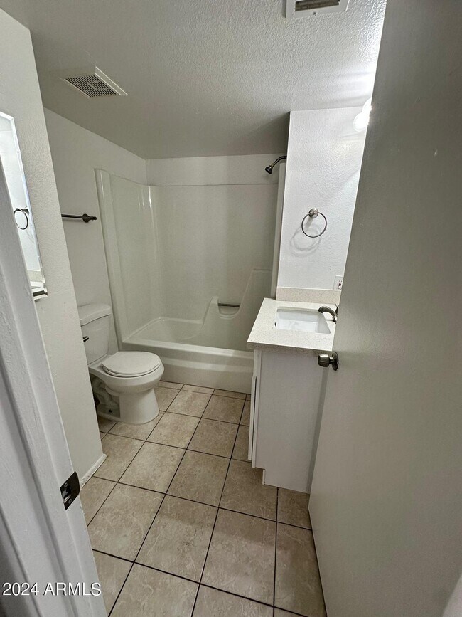 Building Photo - 2688 S 43rd Ave