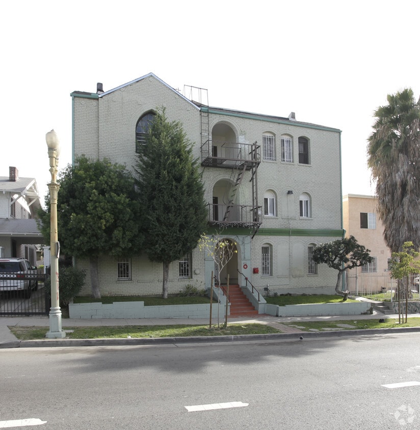 Building Photo - 142 N Rampart Blvd