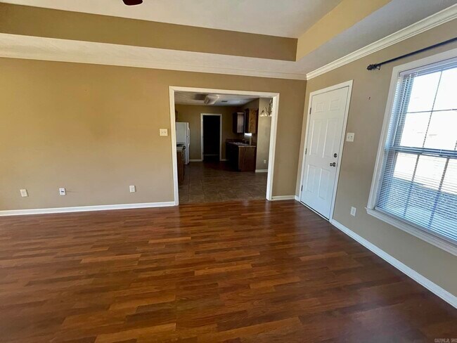 Building Photo - 508 Calvin Court