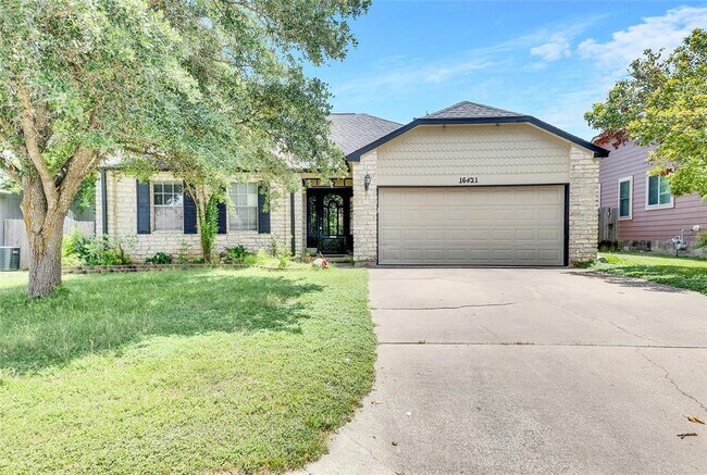 Building Photo - 16421 Knottingham Dr