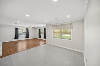 Building Photo - 9514 Vilven Ln