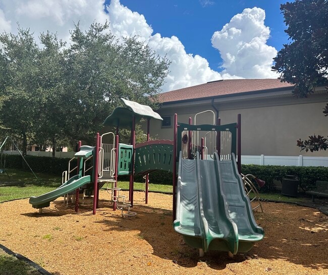 Building Photo - 9595 Amarante Cir