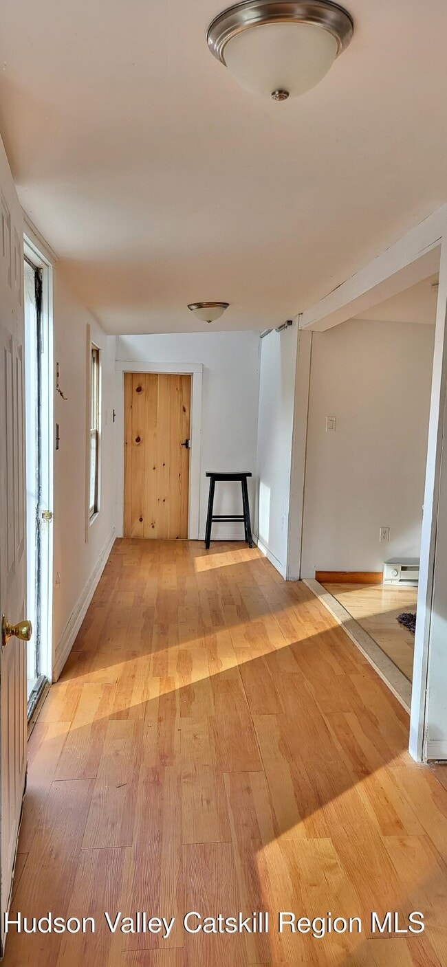 Foto del edificio - 46 N Center St