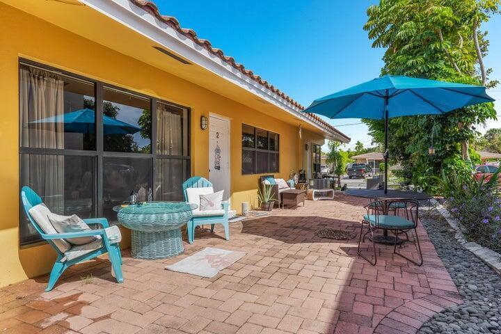 Primary Photo - 3220 Marine Dr