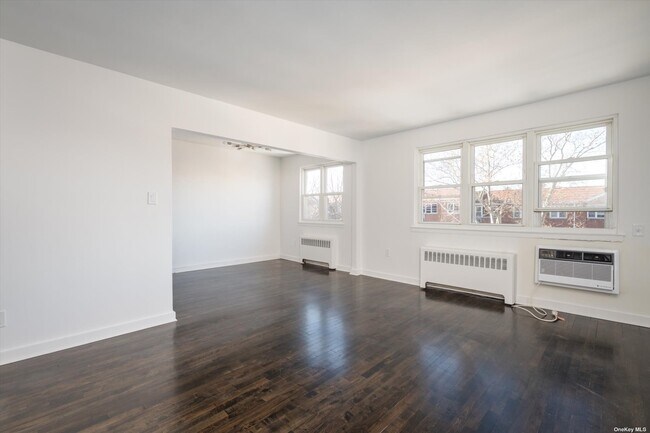 Building Photo - 32-17 75th St
