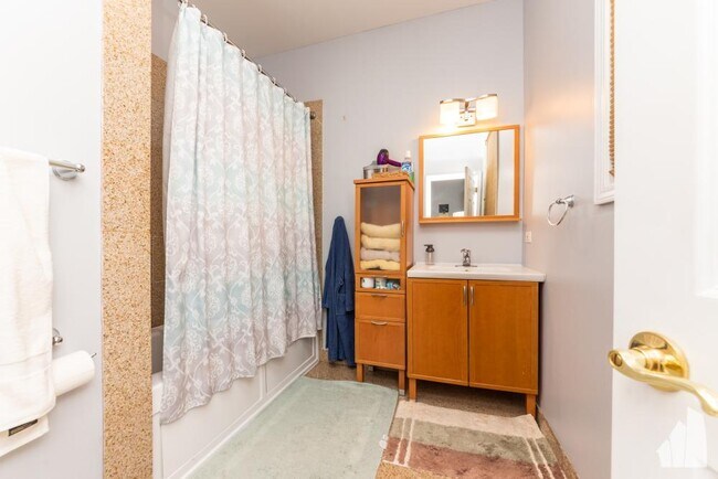 Photo - 2 bedroom in Chicago IL 60612 Apartment