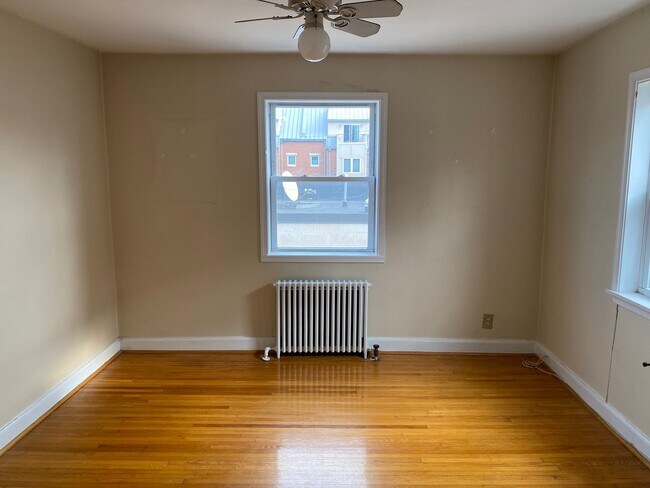 bedroom 2 - 823 S 9th St