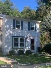 Building Photo - 9953 Valley Park Dr