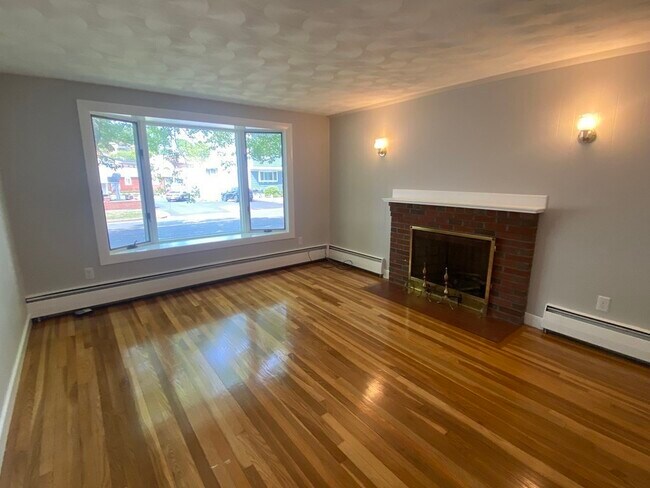 Building Photo - 164 Winthrop Pkwy