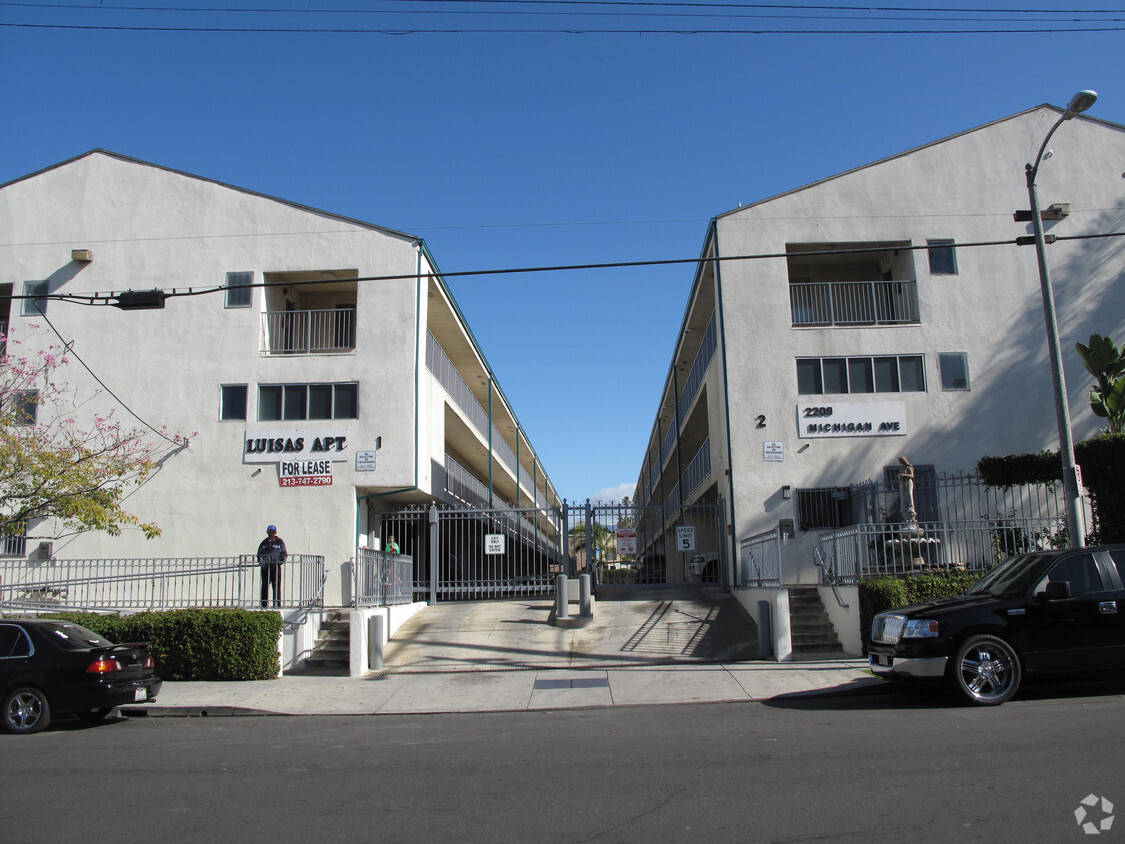 Building Photo - Luisa Apartments