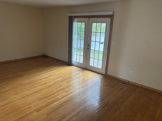 Building Photo - 14627 S Pebble Creek Dr
