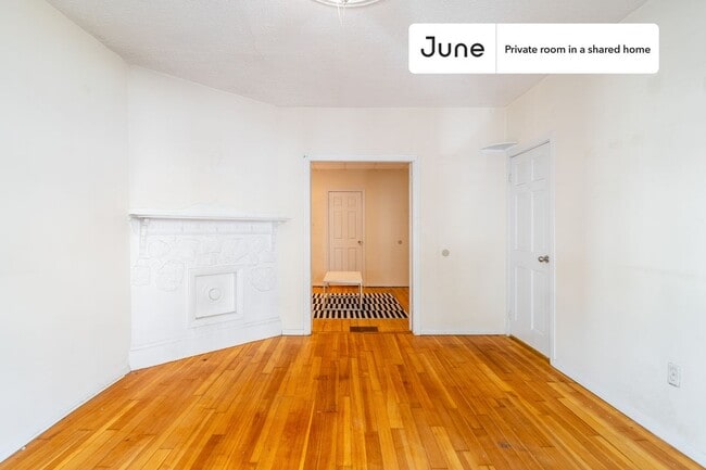 Building Photo - Room in Shared 2 bed/1 bath home