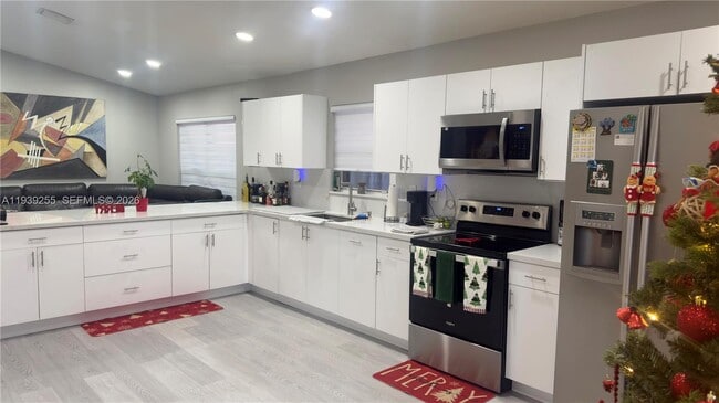 Foto del edificio - 2006 SE 14th Ct