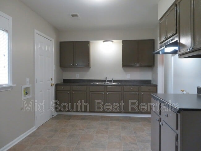 Building Photo - 1521 Paullus Ave