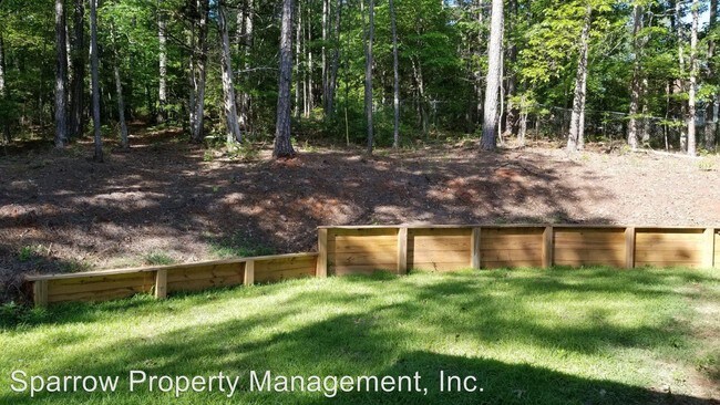 Foto del edificio - 4 br, 2 bath House - 392 Helen Lane