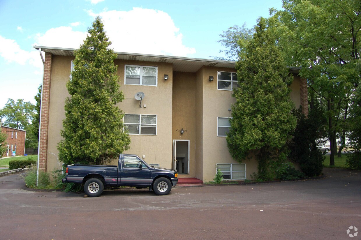 Building Photo - North Penn Flats
