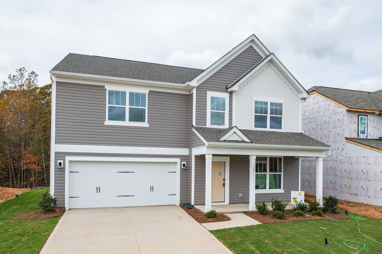 Foto principal - 8151 Grier Rd