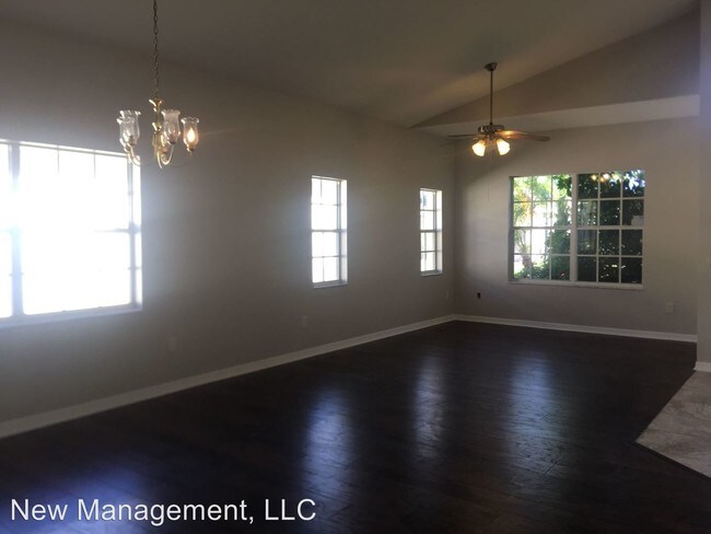 Building Photo - 3 br, 2 bath House - 53 High Vista Dr