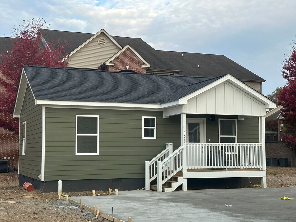 2011 S Lyerly St, Chattanooga, TN 37404 House Rental in Chattanooga
