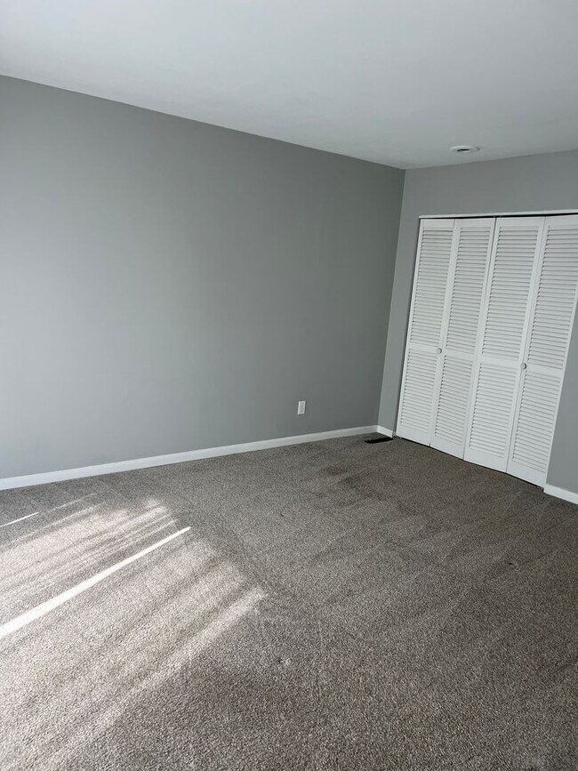 Foto del edificio - 2321 Lynnhaven Dr